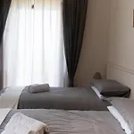 Tecla Alloggio per agriturismo Capri Leone