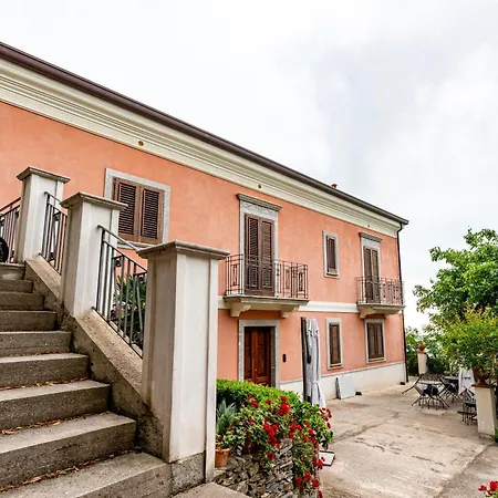 Lantgård Tecla Capri Leone