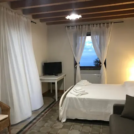 Tecla Farm stay *