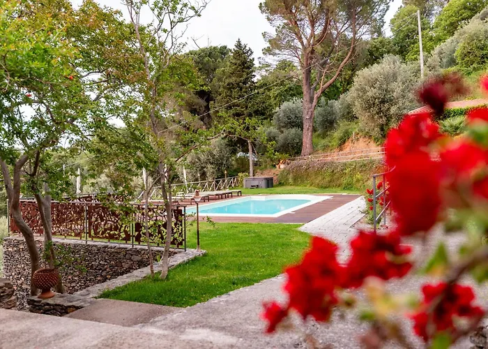 Tecla Capri Leone